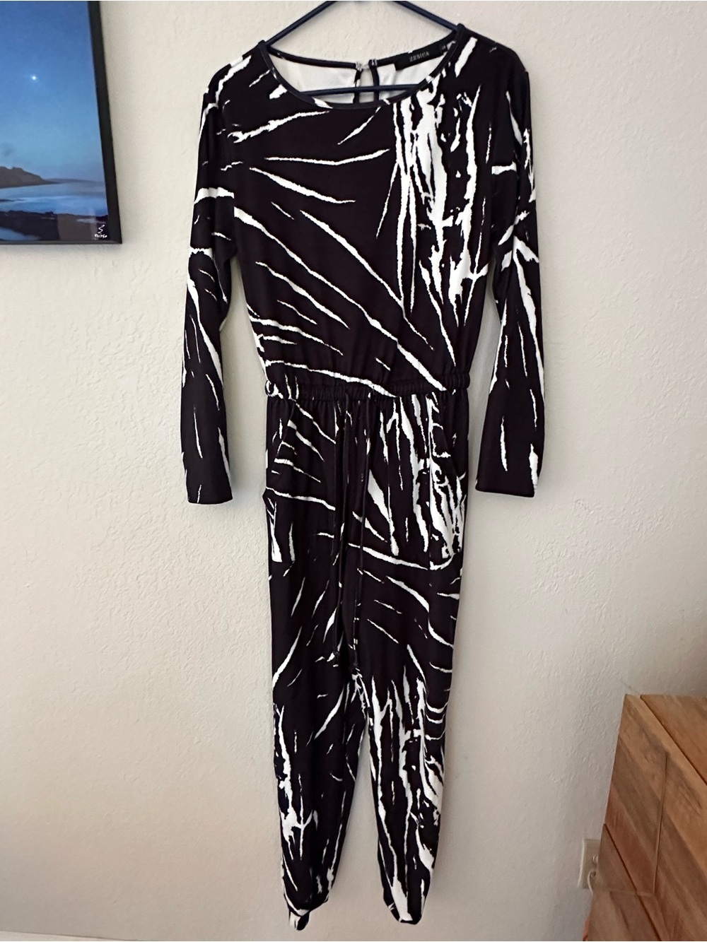 Zesica Black & White Printed Ankle Jumpsuit